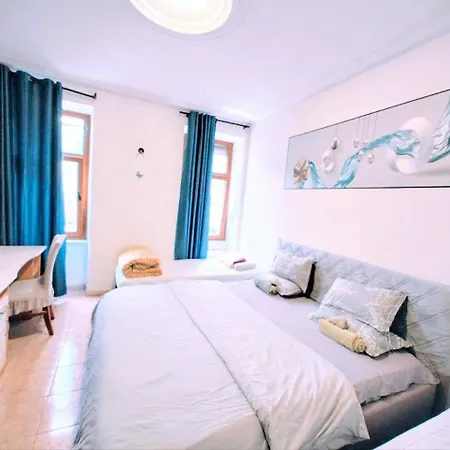 Δωμάτια σε οικογενειακή κατοικία The Ark Eco *